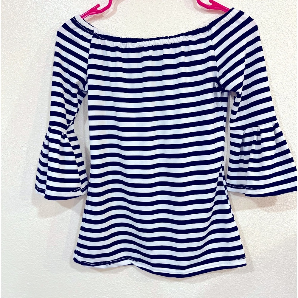 Black+white blouse